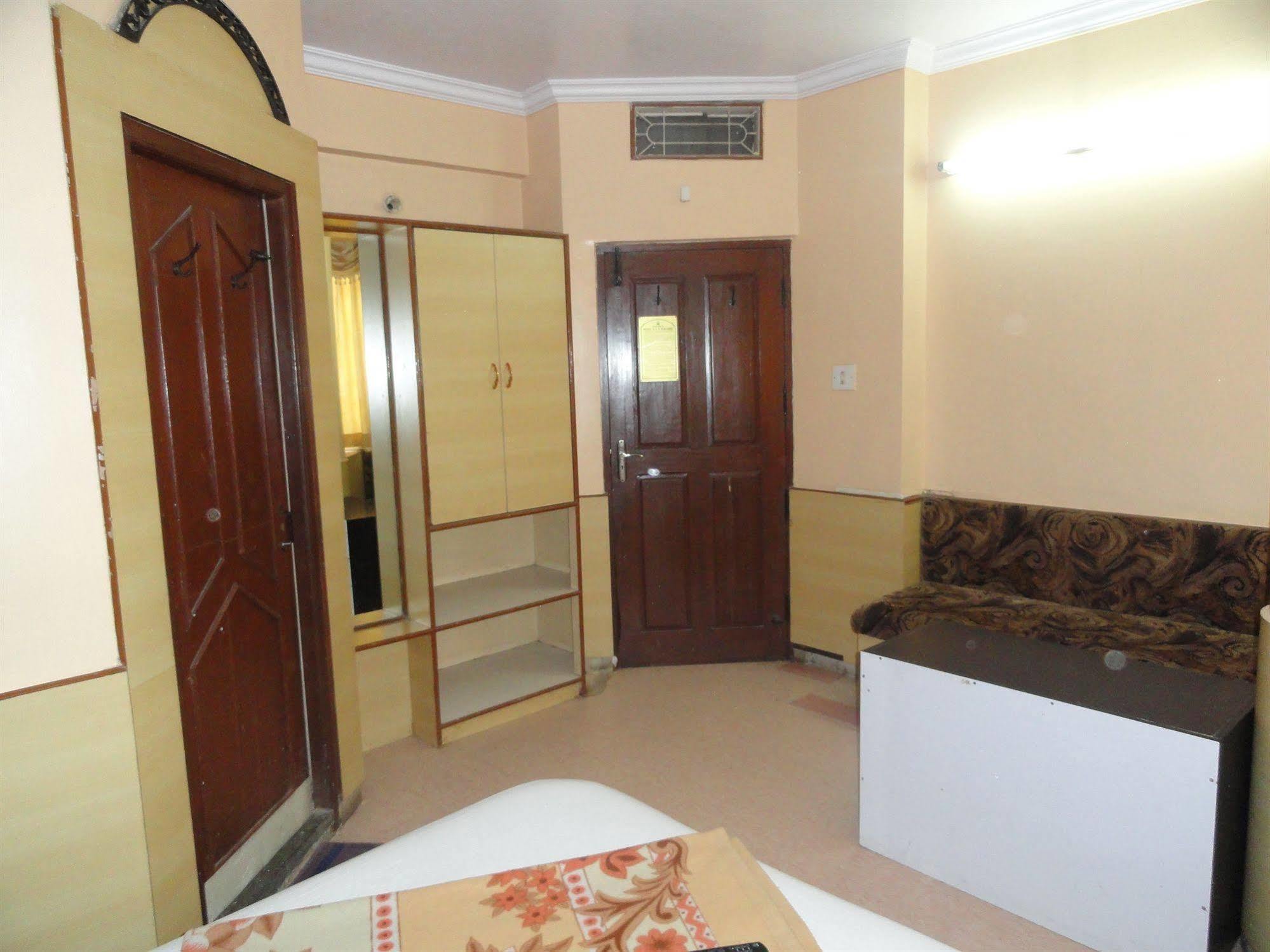 Hotel T.A.P. Paradise Bangalore Dış mekan fotoğraf